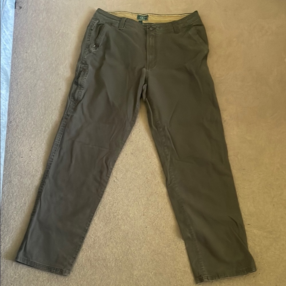 G.H. Bass & Co. Green Chinos Straight-Leg Pants